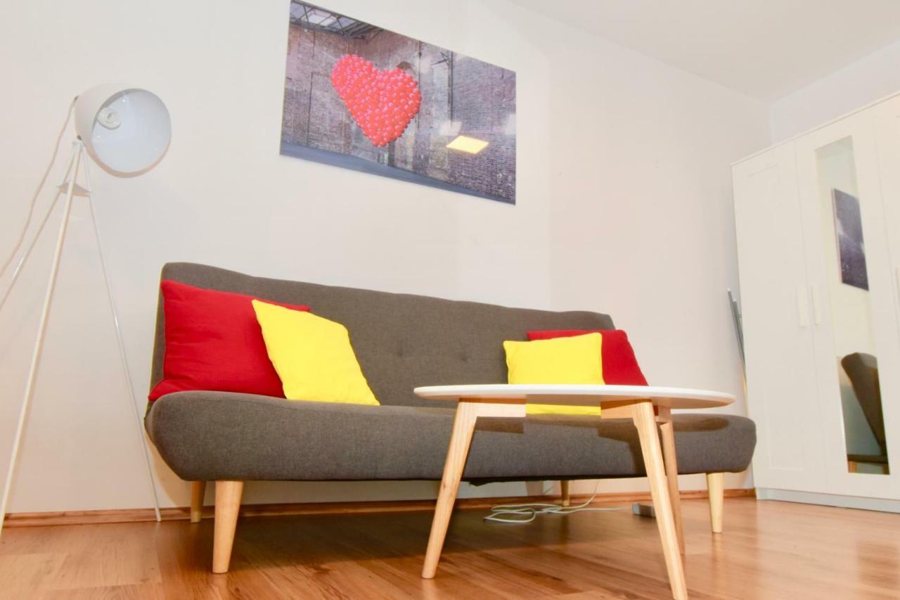 Central Studio Boulevard Budapest Eksteriør billede